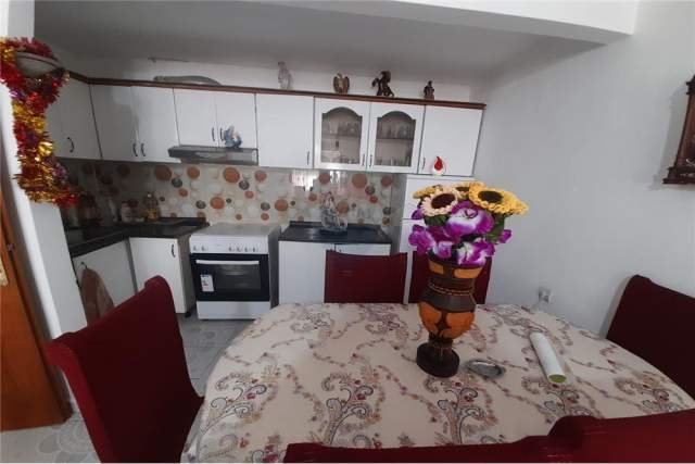 Tirane, shitet apartament 1+1 Kati 4, 48 m² 60.000 Euro (Kombinat)