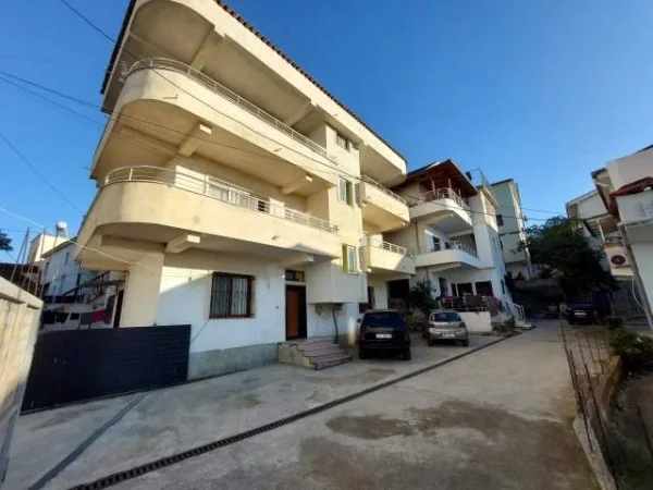 Tirane, SHITET OKAZION  Vile 3 Katshe 362 m² 365.000 Euro (Rruga Todi Shkurti)