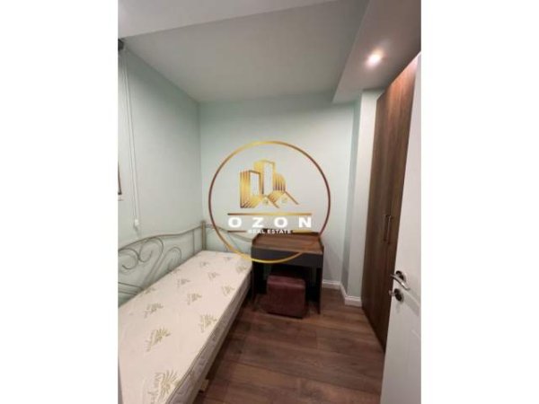 Tirane, jepet me qera apartament duplex 3+1 Kati 1, 115 m² 1.000 Euro (Zgjerimi i Kodres se Diellit)