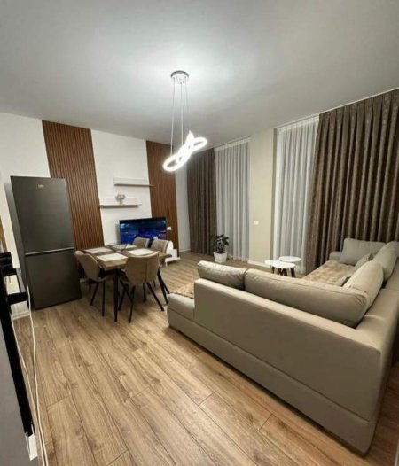 Tirane, shitet apartament 74 m² 140.000 Euro (rruga e Dibres)