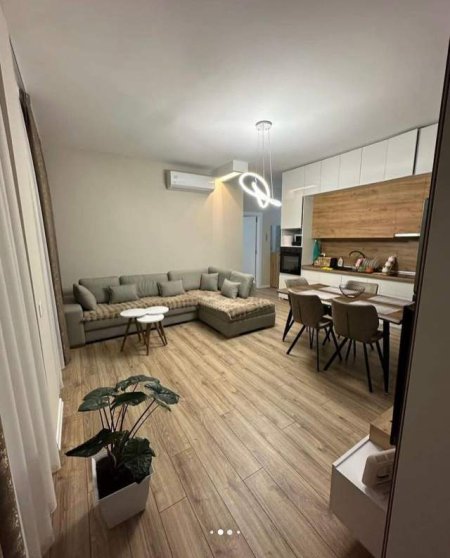 Tirane, shitet apartament 74 m² 140.000 Euro (rruga e Dibres)