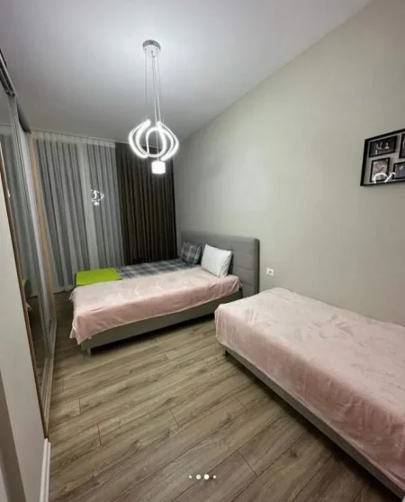 Tirane, shitet apartament 74 m² 140.000 Euro (rruga e Dibres)