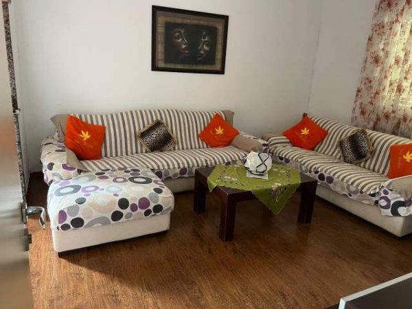 Durres, shes Vile 330 m² 150.000 Euro/m2 (4 RRUGET E SHIJAKUT)