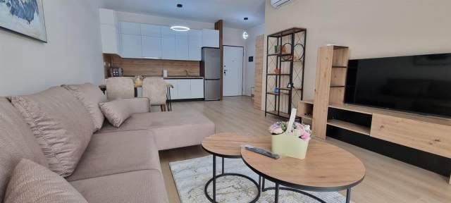 Tirane, jepet me qera apartament 2+1+A+BLK Kati 4, 120 m² 720 Euro (Don Bosko)
