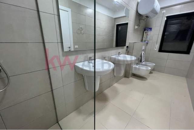 Tirane, jepet me qera apartament 3+1+BLK Kati 1, 152 m² 900 Euro (Rezidenca Kodra e Diellit, Tiranë, Shqipëri)