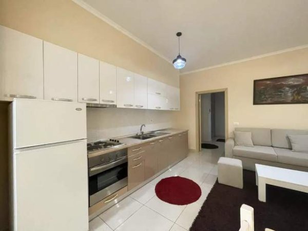 Tirane, jepet me qera apartament 2+1+BLK Kati 4, 105 m² 650 Euro (PRANE ISH-UET)