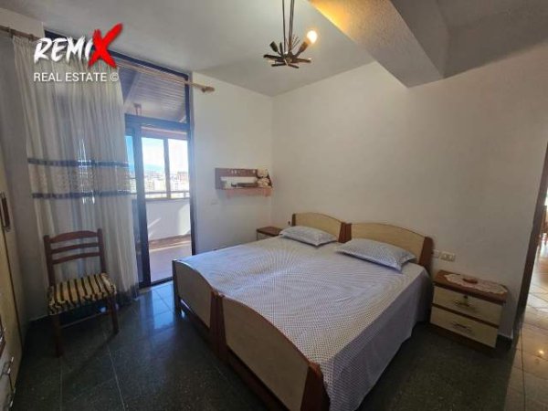 Durres, jepet me qera apartament 2+1+BLK Kati 12, 120 m² 400 Euro (rruga e portit)
