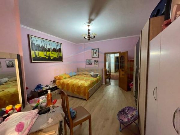 Tirane, shitet apartament 2+1 Kati 9, 89 m² 220.000 Euro (Qender)