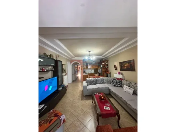 Tirane, shitet apartament 3+1+Ballkon Kati 5, 157 m² 220.000 € (Ali Demi)