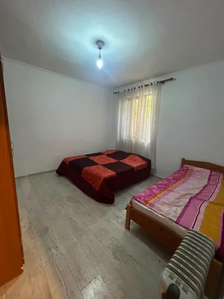Tirane, jepet me qera shtepi 2+1 Kati 0, (Kamez)