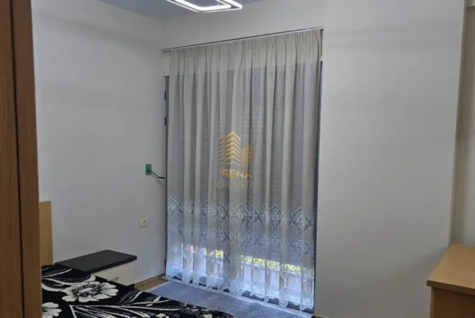 Tirane, jepet me qera apartament 2+1 Kati 1, 76 m² 550 € (Rruga 5 Maji)