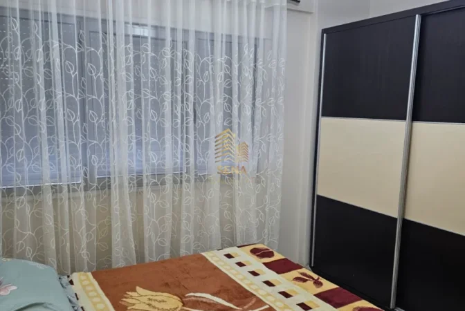 Tirane, jepet me qera apartament 2+1 Kati 1, 76 m² 550 € (Rruga 5 Maji)