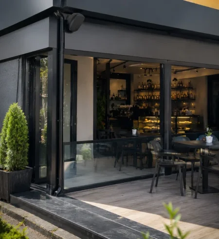 Tirane, shitet dyqan Kati 0, 128 m² 740.000 € (ISH EKSPOZITA)