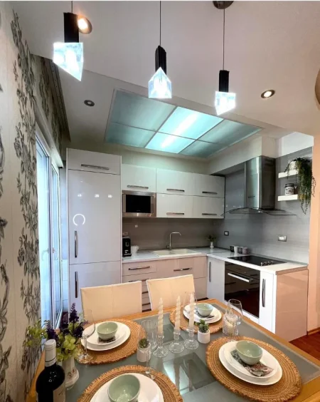 Shkembi Kavajes, shitet apartament 1+1+Aneks+Ballkon Kati 3, 68 m² 140.000 € (shkembi i kavajes)