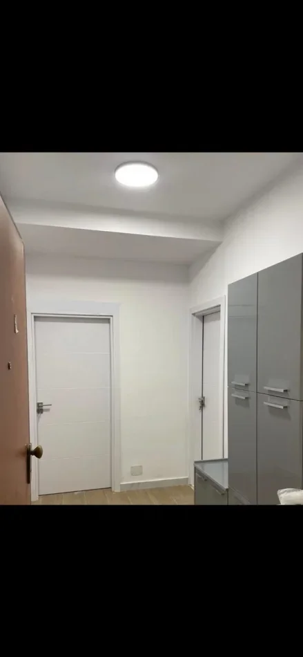 Tirane, jepet me qera apartament 2+1 Kati 2, 95 m² 550 € (Fresku)