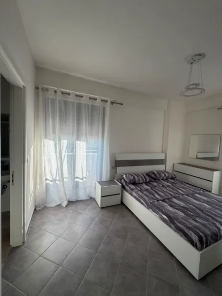 Tirane, jepet me qera apartament 2+1 , 100 m² 750 € (Don Bosko)