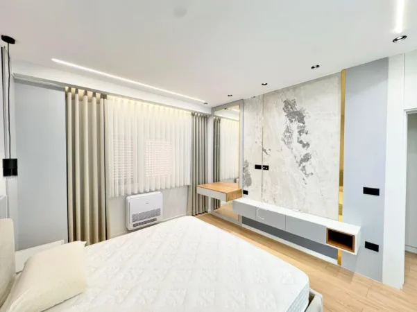Tirane, jepet me qera apartament 1+1+Ballkon Kati 2, 85 m² 800 € 