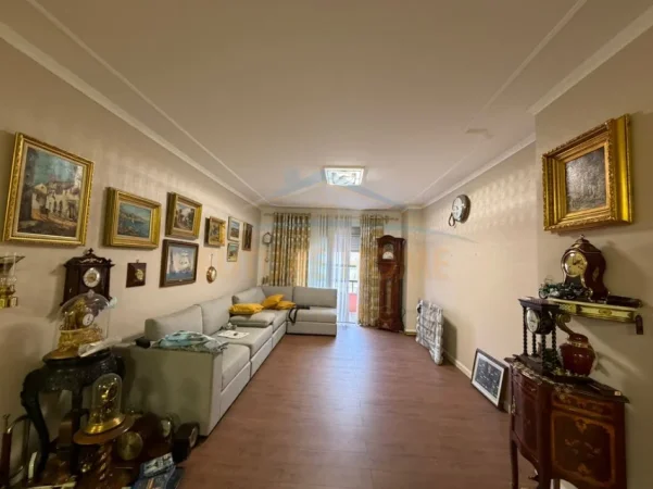 Durres, shitet apartament 2+1+Ballkon Kati 3, 85 m² 140.000 € 