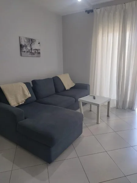 Tirane, jepet me qera apartament 1+1 Kati 7, 70 m² 450 € (Amerikan 3)
