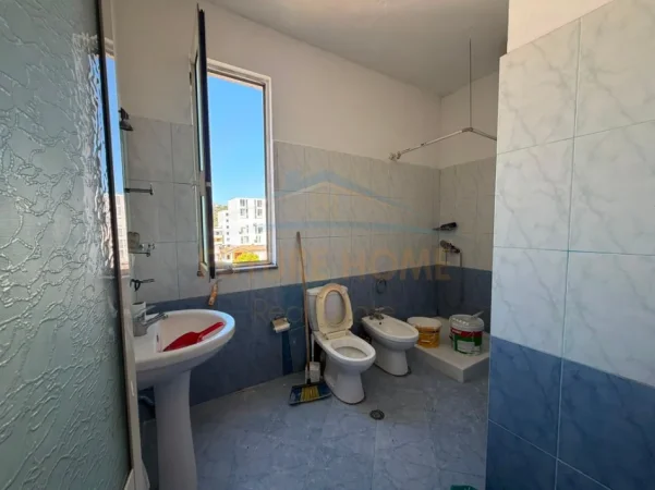 Durres, shitet apartament 2+1+Ballkon Kati 5, 94 m² 137.000 € 