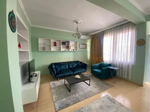 jap me qera apartament 2+1+Ballkon Kati 2, 90 m² 650 € (ISH TREGU ELEKTRIK)