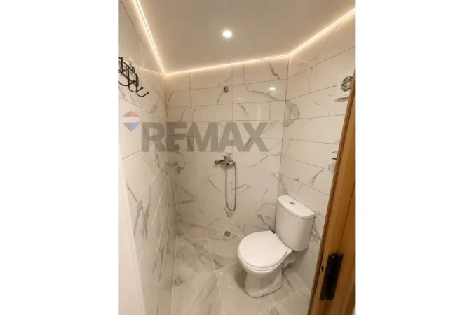 Tirane, shitet Kati 1, 66 m² 128.000 € (Hamdi Sina)