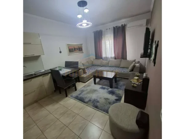 Tirane, shitet apartament 2+1+Aneks+Ballkon Kati 5, 81 m² 142.000 € (Unaza e Re)