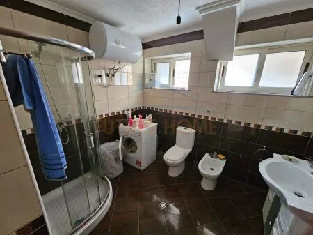 Durres, shitet apartament 2+1+Ballkon Kati 2, 90 m² 180.000 € 