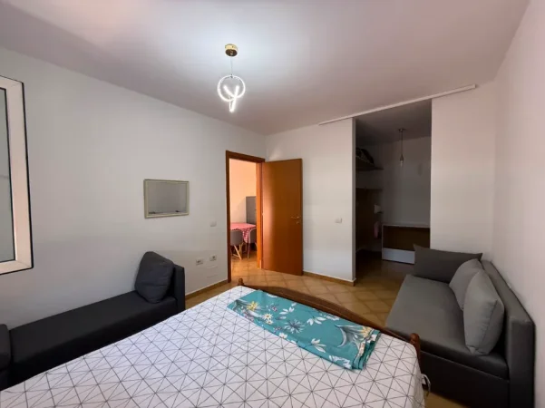Tirane, jepet me qera apartament 1+1+Ballkon Kati 2, 65 m² 600 € (Stadiumi Air Albania)