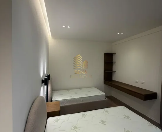 Tirane, jepet me qera apartament 3+1+Ballkon Kati 3, 100 m² 1.100 € (Bulevardi i Ri)