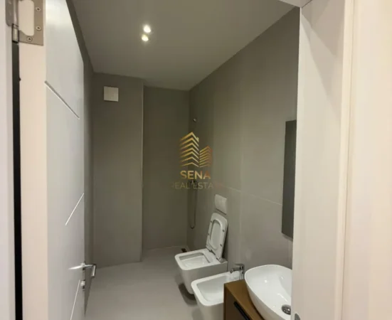 Tirane, jepet me qera apartament 3+1+Ballkon Kati 3, 100 m² 1.100 € (Bulevardi i Ri)