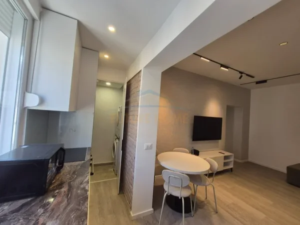 Tirane, shitet apartament 2+1 Kati 4, 61 m² 210.000 € (Garda)