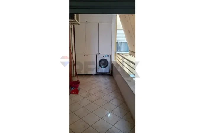 Tirane, jepet me qera apartament 1+1 Kati 2, 62 m² (Kopshti Botanik, Tiranë)