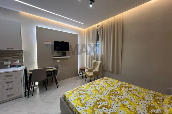 Tirane, jap me qera apartament 1+1 Kati 1, 35 m² 40.000 € (Rruga e Durresit)