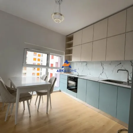 Tirane, jepet me qera apartament 1+1+Ballkon Kati 4, 60 m² 535 € 