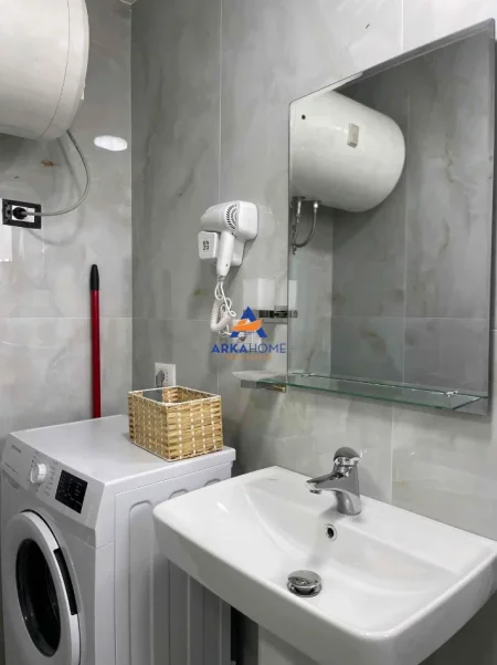 Tirane, jepet me qera apartament 2+1 Kati 0, 45 m² 535 € 
