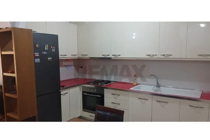 Shqiperi, jepet me qera 1+1 , 62 m² 501 € (Kopshi Botanik)