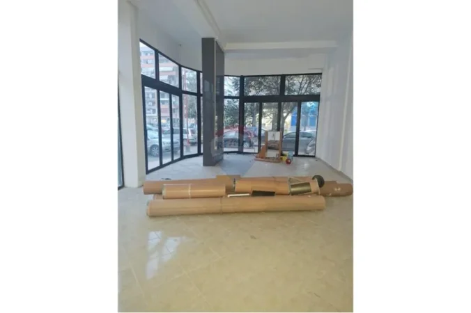 Tirane, jepet me qera Kati 1, 86 m² 1.200 € (Astir)