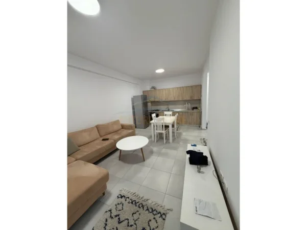 Tirane, jepet me qera apartament 2+1 Kati 5, 88 m² 600 € (Golden Park Residence)