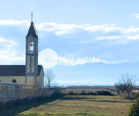 Shkoder, shitet truall , 1.500 m² (VRAKE)