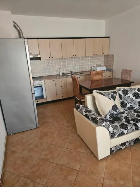 Tirane, jepet me qera apartament 1+1 Kati 4, 74 m² 400 € (Rruga Jordan Misja)