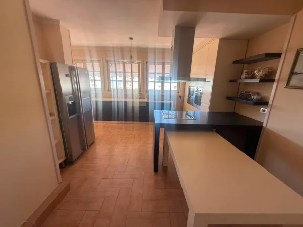 Tirane, shitet apartament Dublex Kati 8, 215 m² 537.000 € (Myslym Shyri)