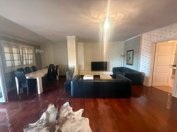 Tirane, shitet apartament Dublex Kati 8, 215 m² 537.000 € (Myslym Shyri)