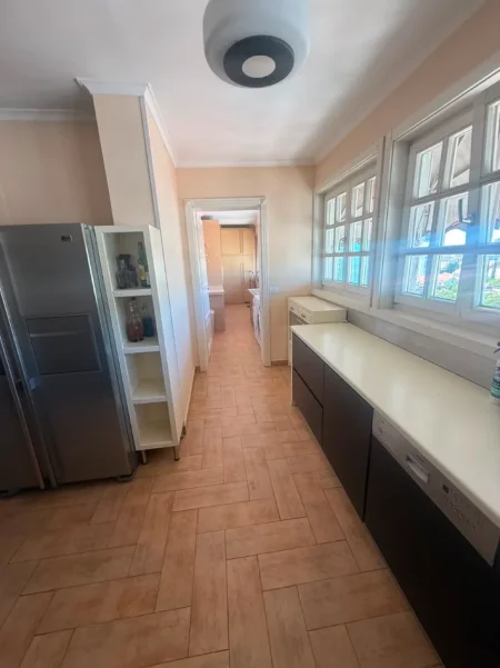 Tirane, shitet apartament Dublex Kati 8, 215 m² 537.000 € (Myslym Shyri)
