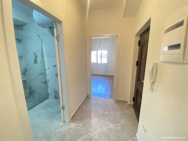 Tirane, jepet me qera zyre Kati 3, 106 m² 790 € (prane Mullirit)