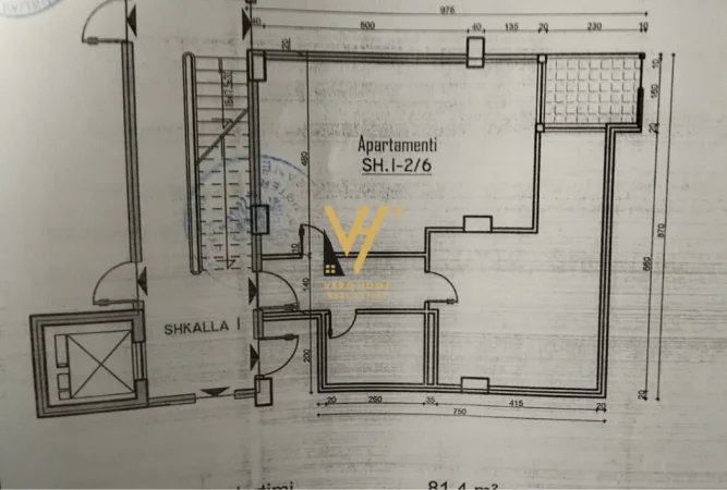 Tirane, jepet me qera zyre Kati 2, 80 m² 520 € (KINOSTUDIO)