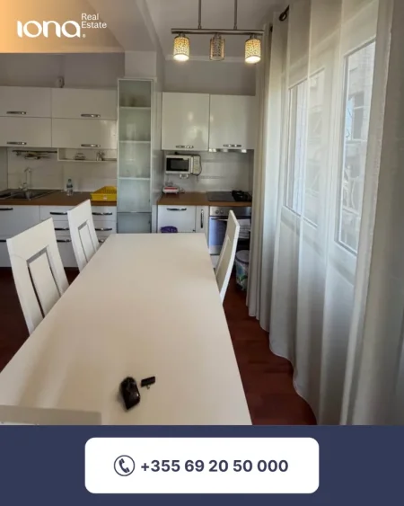 Shkembi Kavajes, shitet apartament 1+1+Ballkon Kati 3, 73 m² 155.000 € (20 m nga deti)