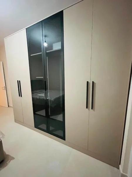 Tirane, jepet me qera apartament 2+1+Ballkon , 98 m² 550 € (Univers City)