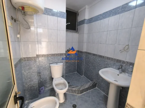 Tirane, shitet apartament 2+1+Ballkon Kati 2, 78 m² 139.335 € 