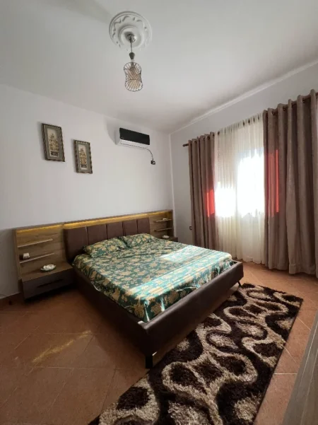 Tirane, jepet me qera apartament 2+1 Kati 2, 100 m² 500 € (BULEVARDI I RI)